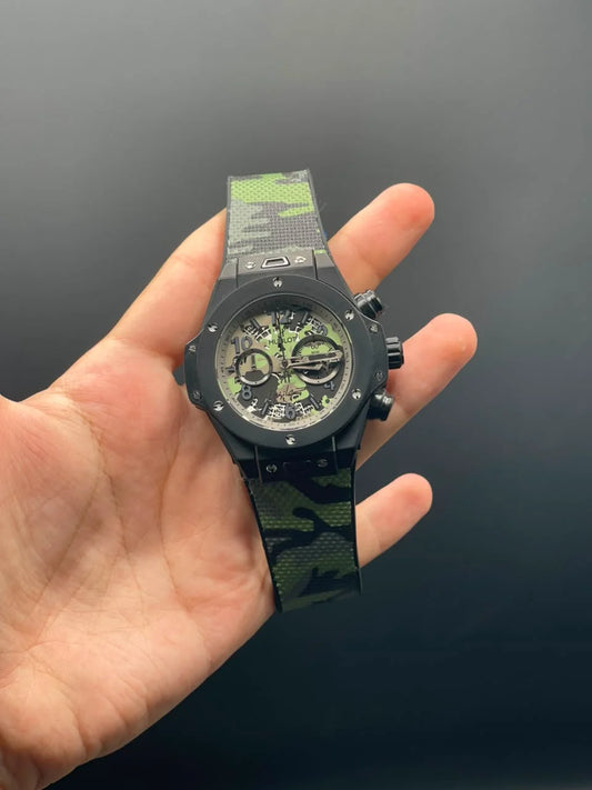 HB Commando Strap With Commando Textured Chronograph Dial Automatic Watch