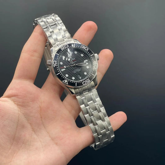 OM Silver Chain With Black Dial And Black Rotatable Bezel Automatic Watch