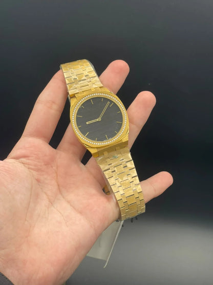 GCCI Golden Chain With Slim Black Dial And Diamond Bezel Quartz Watch