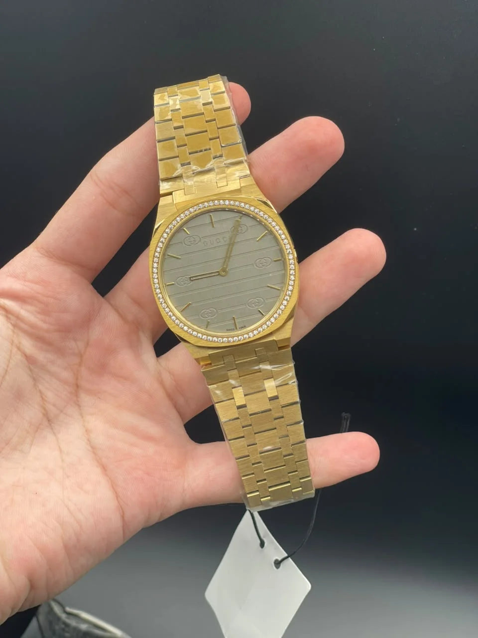 GCCI Golden Chain With Slim Gray Dial And Diamond Bezel Quartz Watch