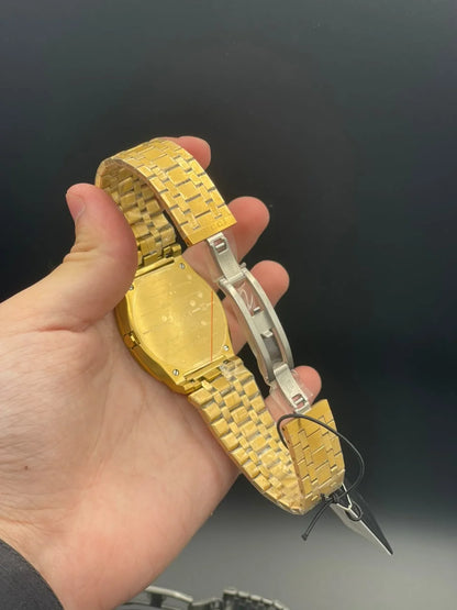 GCCI Golden Chain With Slim White Dial Quartz Watch