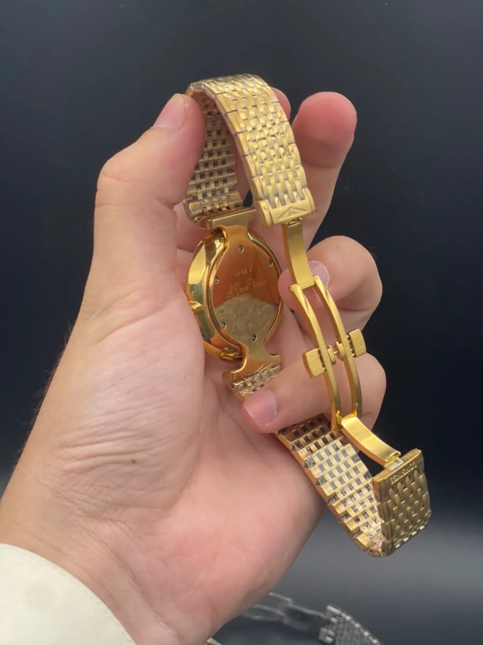 LGS Golden Chain With Golden Dial Quartz Watch