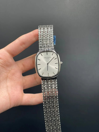 PP Silver Mesh Chain With White Dial Quartz Watch