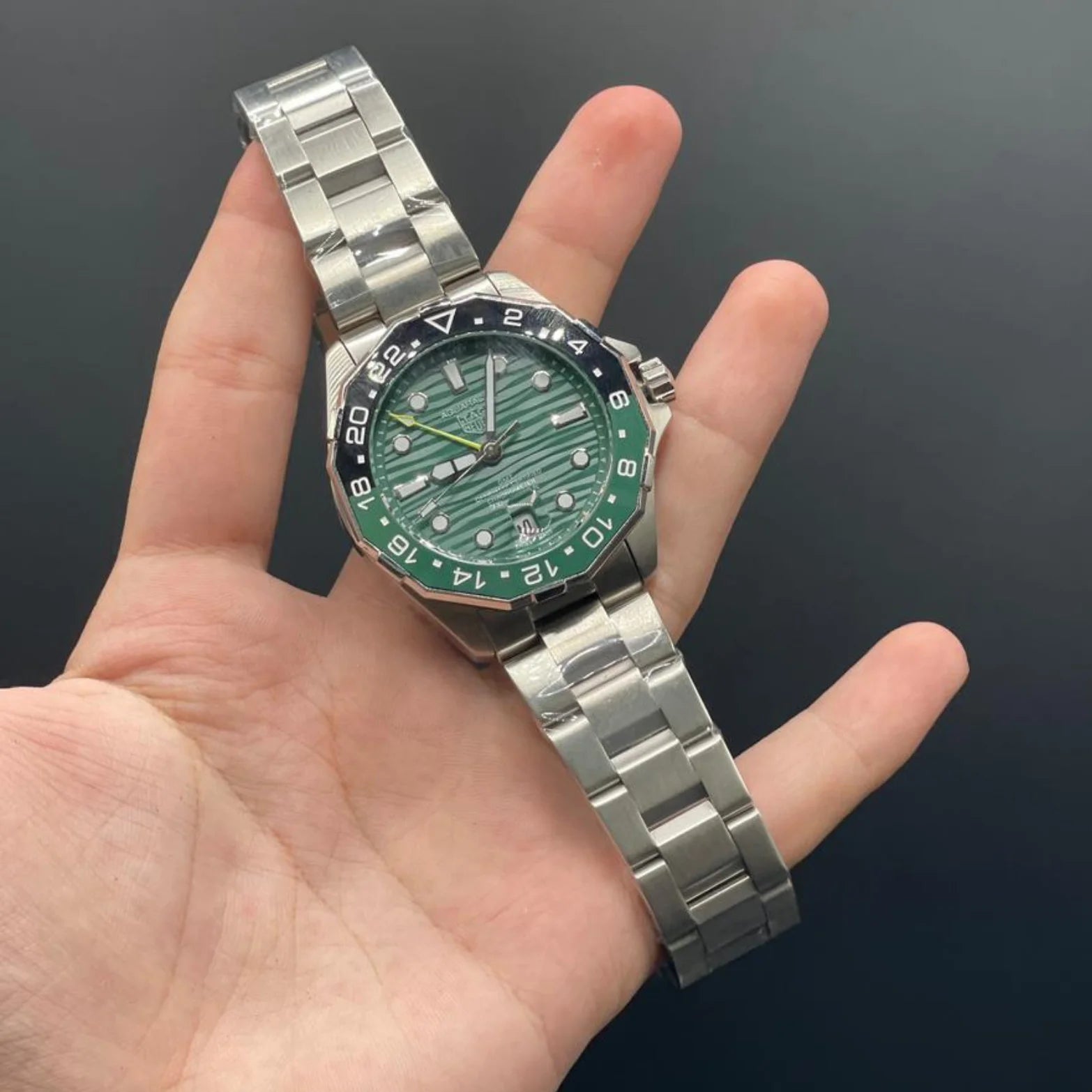 TAG Silver Chain With Green Dial Aquaracer Watch
