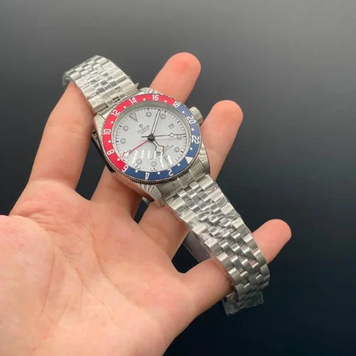 TDR Silver Chain With White Dial, Red And Blue Rotatable Bezel GMT Working Automatic Watch