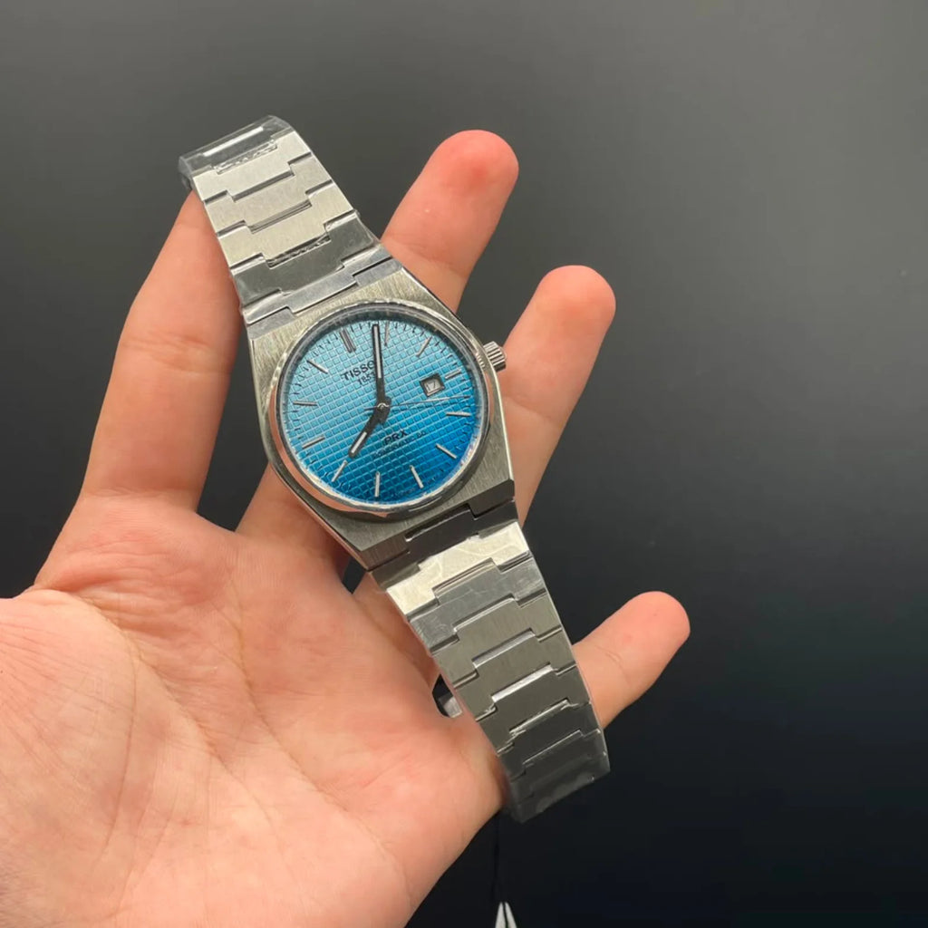 TT Silver Chain With Blue Gradient Dial Quartz Watch
