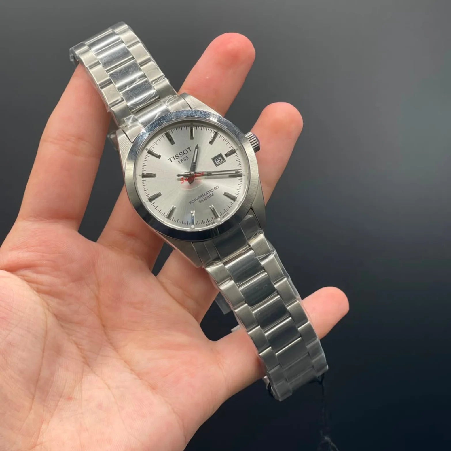 TT Silver Chain With White Dial, Smooth Bezel Automatic Watch