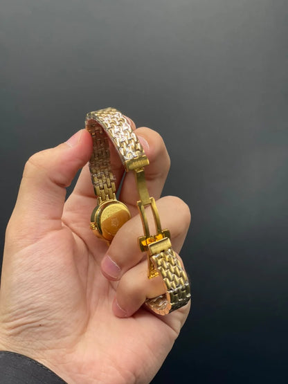 TT Golden Chain With White Dial  Quartz Watch