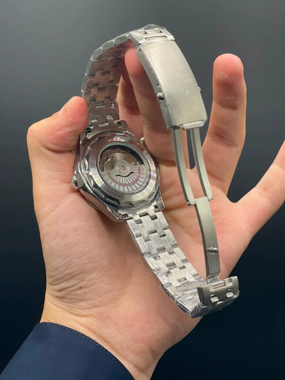 OM Silver Chain With Green Dial And Rotatable Bezel Automatic Watch
