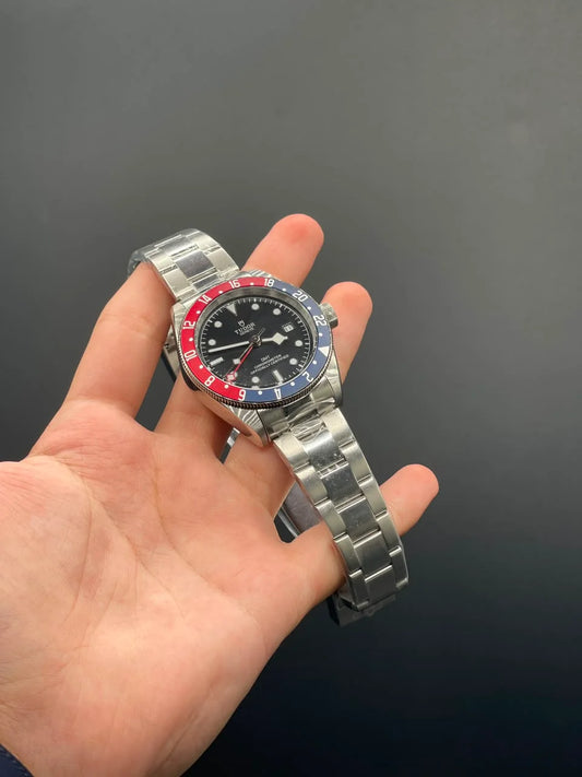 TDR Silver Chain with Black Dial and Blue &amp; Red Rotatable Bezel Automatic Watch
