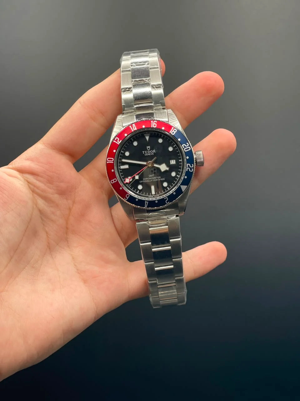TDR Silver Chain with Black Dial and Blue &amp; Red Rotatable Bezel Automatic Watch