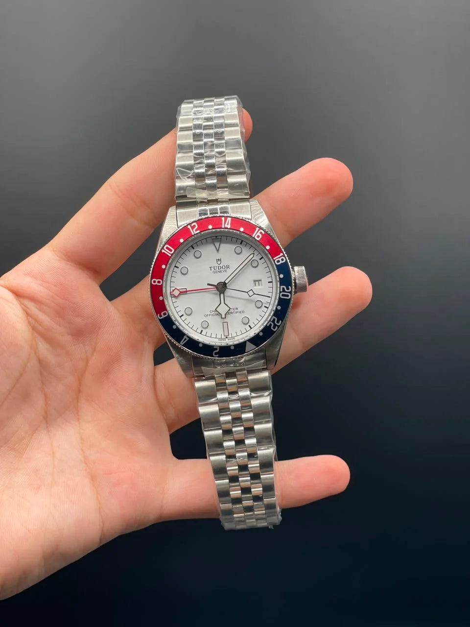 TDR Silver Chain with White Dial and Blue & Red Rotatable Bezel Automatic Watch