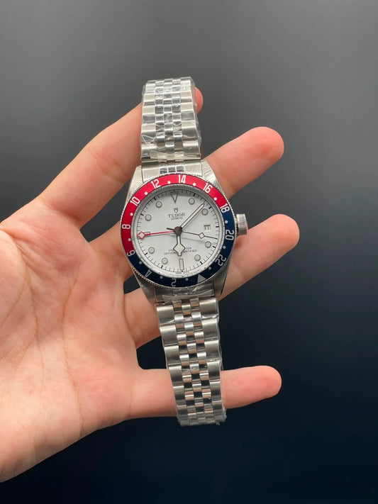 TDR Silver Chain with White Dial and Blue & Red Rotatable Bezel Automatic Watch