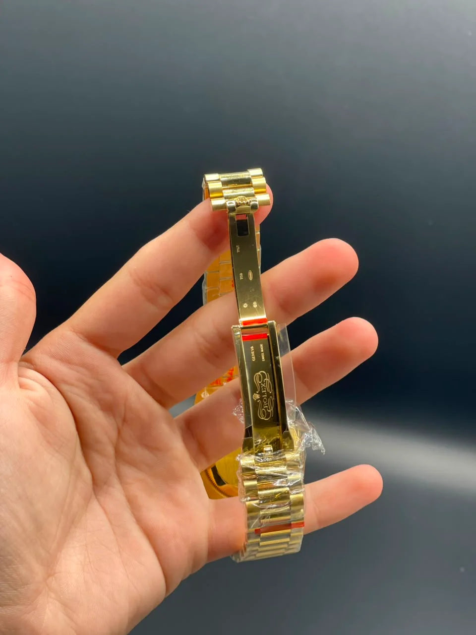 Rlx Golden Presidential Chain With White Textured Day-Date Dial Automatic Watch
